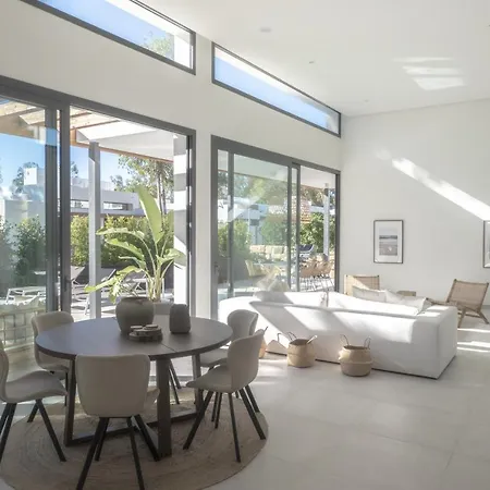 빌라 Vacation House With 12 Months Of Summer